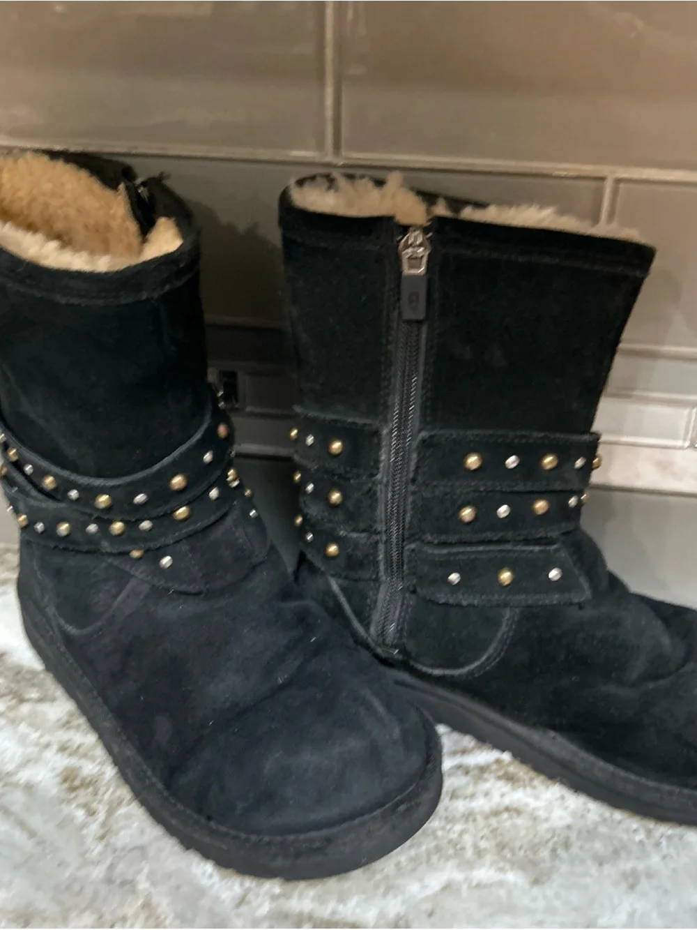 UGG Clovis Black Suede Winter Boots Kids  Size 3 Grls US Zip Studded Shearling.